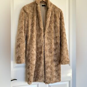 Benetton coat, modern, beige color, casual-formal style. Size S.